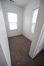 80 Walnut St, Unit Second Floor in Saratoga Springs, NY - Foto de edificio - Building Photo