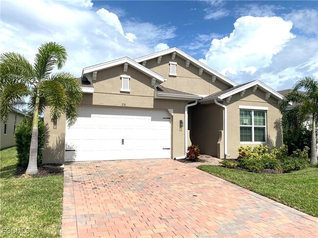 property at 710 Heather Lk Ave