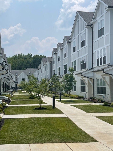 7102 Westside Cir in Nashville, TN - Building Photo