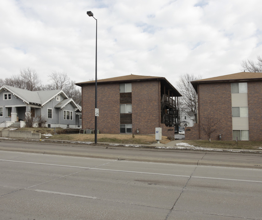 712 S 27th St in Lincoln, NE - Foto de edificio