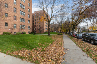 Vernon Manor in Mount Vernon, NY - Building Photo - Building Photo