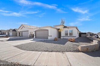 5025 Marcella Santillana in El Paso, TX - Building Photo - Building Photo