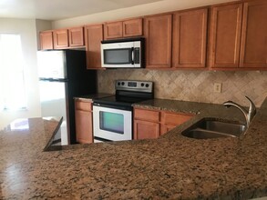 7506 Sugar Bend Dr-Unit -7506 SBD in Orlando, FL - Building Photo - Building Photo