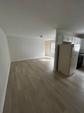 553 Memorial Drive Ext, Unit G in Greer, SC - Foto de edificio - Building Photo