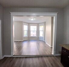 2108 N Keeler Ave, Unit 2 in Chicago, IL - Building Photo - Building Photo