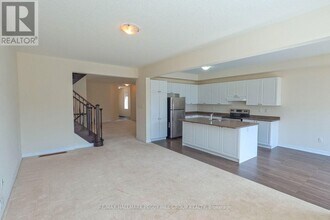 50 Sasco Way in Essa, ON - Building Photo - Building Photo