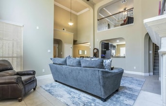7659 Culebra Rd in San Antonio, TX - Building Photo - Building Photo