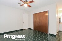 5108 Gunnison St photo'