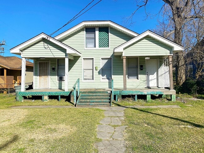 property at 2046 Grand St