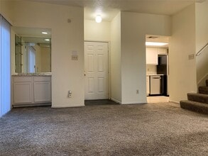 3766 Tanglewilde St in Houston, TX - Building Photo - Building Photo