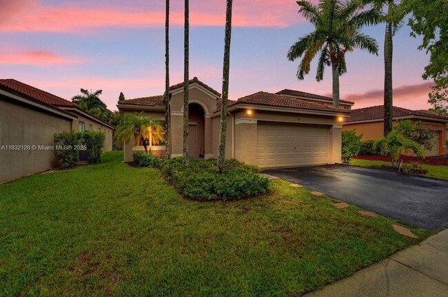 property at 930 Bluewood Terrace