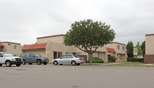 La Roca Plaza in Santee, CA - Building Photo - Building Photo