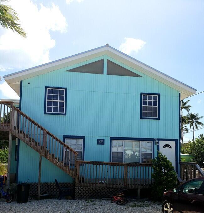 82 N Conch Ave in Duck Key, FL - Building Photo