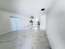 133 SE 2nd Ave in Hallandale Beach, FL - Building Photo