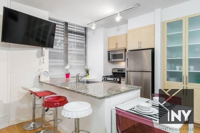 126 Pearl St in New York, NY - Building Photo - Building Photo