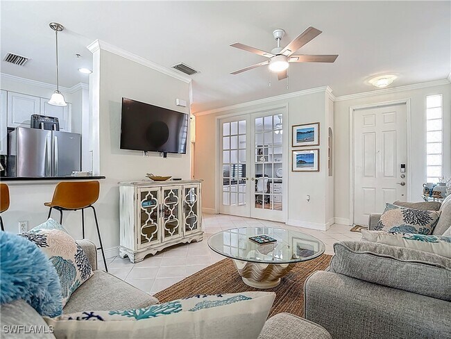 1340 Sweetwater Cove in Naples, FL - Building Photo - Building Photo