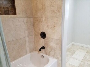 424 E Riverview Ave in Orange, CA - Building Photo - Building Photo