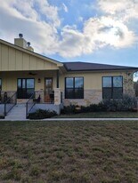 1248 Lakeshore Dr in Spicewood, TX - Building Photo
