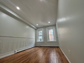 148 Newark Ave in Jersey City, NJ - Building Photo - Building Photo