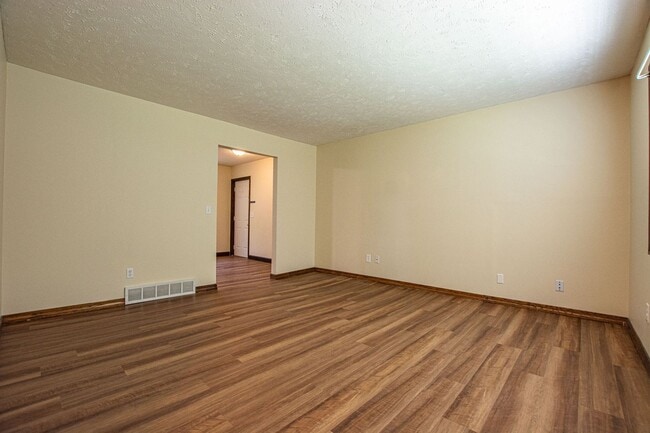 15873-15875 US-75 in Blair, NE - Building Photo - Building Photo