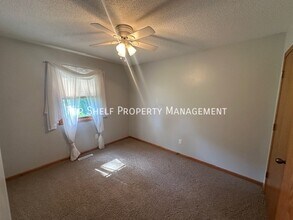 312 NE Harvey St in Grimes, IA - Building Photo - Building Photo