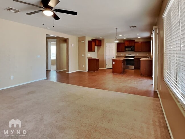 4732 W Dill Ave in Coolidge, AZ - Foto de edificio - Building Photo