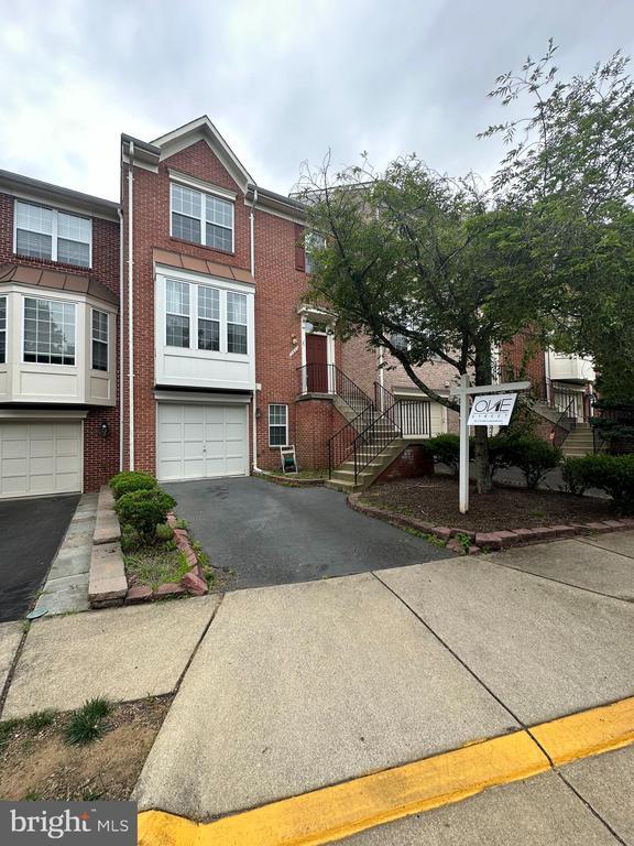 7677 Lavenham Landing in Alexandria, VA - Building Photo - Building Photo