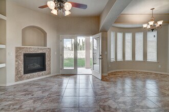11655 Dos Palmas Dr in El Paso, TX - Building Photo - Building Photo