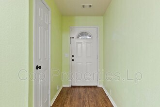 5132 Columbia Dr in Schertz, TX - Building Photo - Building Photo