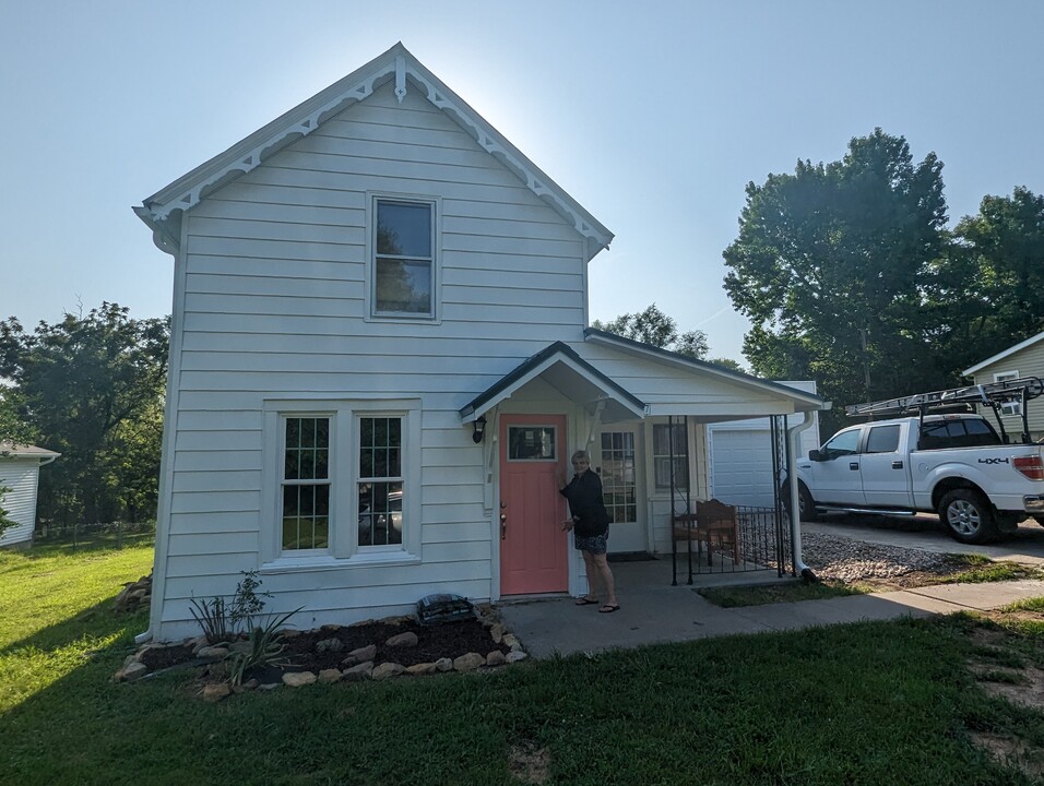 1017 N 10th St in Atchison, KS - Building Photo