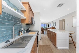 1500 Park Beach Cir in Punta Gorda, FL - Building Photo - Building Photo