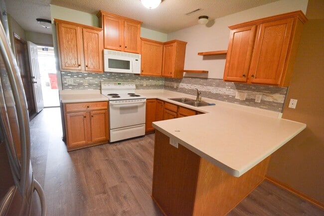 1821 Daniel Ln NE in Stewartville, MN - Building Photo - Building Photo