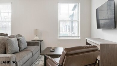 11122 Hambright Jct Dr, Unit C310 in Huntersville, NC - Building Photo - Building Photo