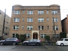 Amherst in Seattle, WA - Building Photo