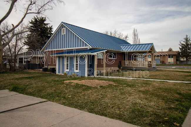 property at 477 Colonial Ave