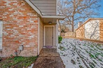 5767 Easthampton Dr in Houston, TX - Building Photo - Building Photo