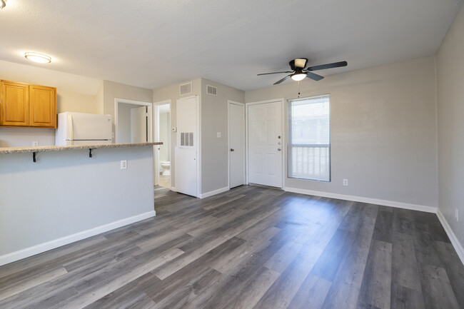 Willowbend Apartments in Conroe, TX - Foto de edificio - Interior Photo