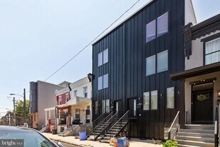 1510 N Hollywood St in Philadelphia, PA - Building Photo