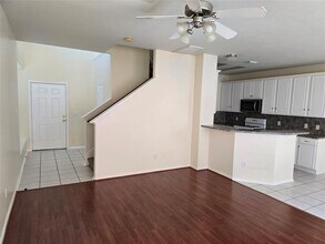 12418 Oriole Lake Way in Houston, TX - Foto de edificio - Building Photo