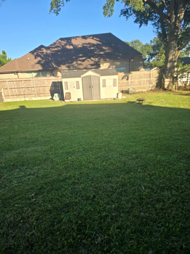 8445 Jefferson Hwy in Harahan, LA - Building Photo - Building Photo