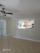 17131 SW 85th Ave in Palmetto Bay, FL - Building Photo - Building Photo