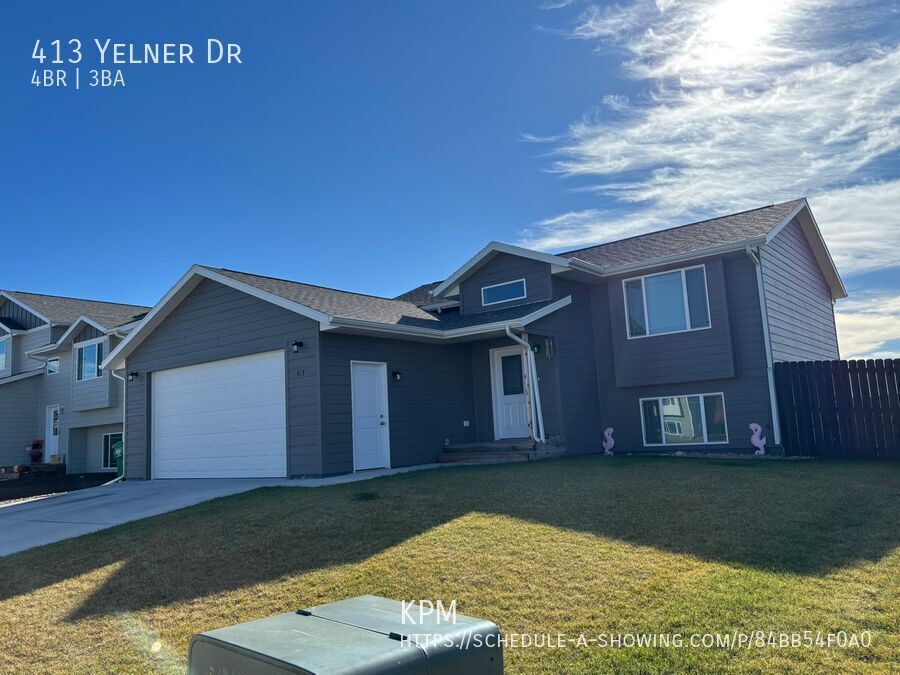 413 Yelner Dr in Box Elder, SD - Building Photo