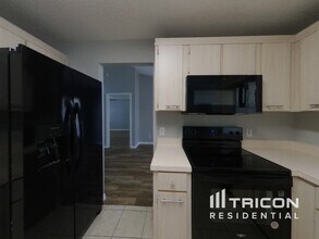 4708 Windwood Dr in Kissimmee, FL - Building Photo - Building Photo
