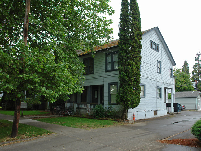 659 SW Jefferson Ave in Corvallis, OR - Building Photo - Building Photo