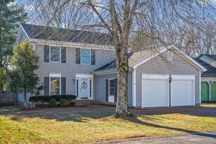 5608 Fairhaven Dr in Nashville, TN - Building Photo