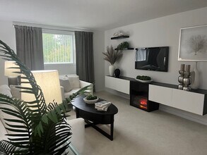 Imperial Village Apartments in Shrewsbury, MA - Building Photo - Building Photo