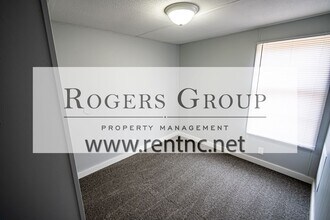 15 Freedom Ln in Henderson, NC - Building Photo - Building Photo