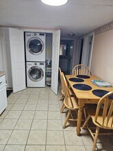 152 Ocean Dr in Seabrook, NH - Foto de edificio - Building Photo