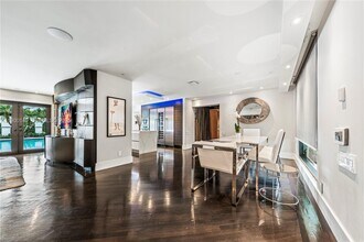 5820 Palm Tree Rd in Plantation, FL - Building Photo - Building Photo