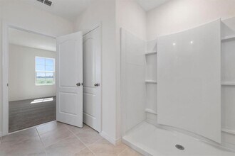 1296 Cascades Ave in Davenport, FL - Building Photo - Building Photo